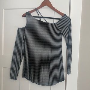 MinkPink cold shoulder shirt